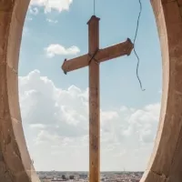 Vue du clocher de la cathédrale al-Tahira (de l'Immaculée Conception), incendiée et vandalisée par Daech. Qaraqosh, Irak /Jean-Matthieu GAUTIER/CIRIC